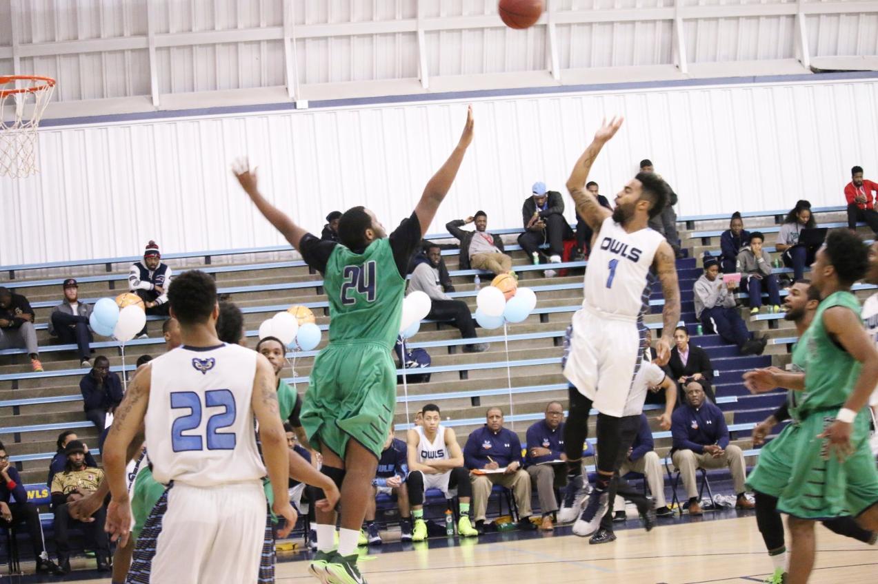 Owls Men Earn Top Spot in Region XX Tournament