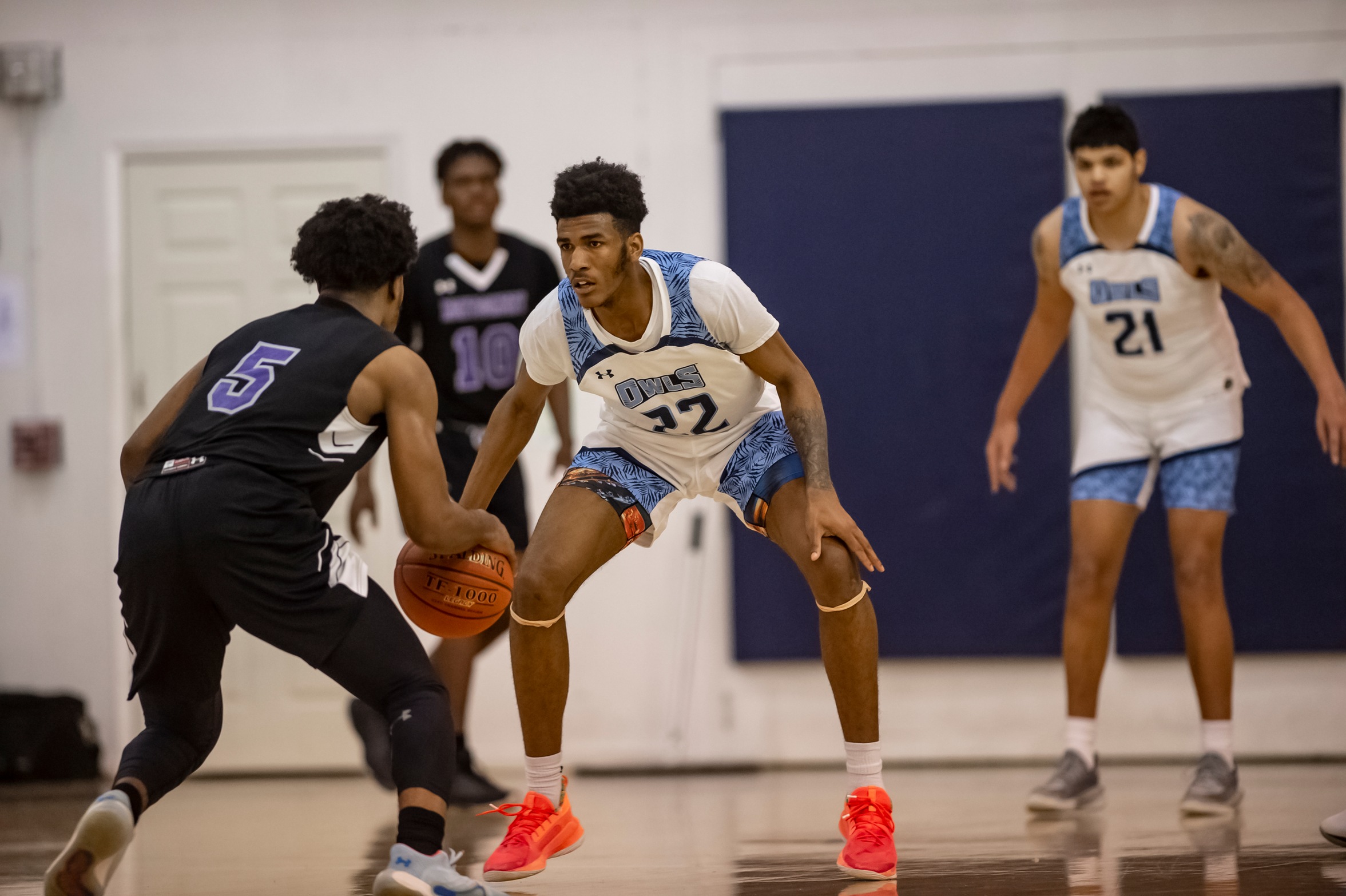 Owls Edged By Hagerstown In Another Close Battle