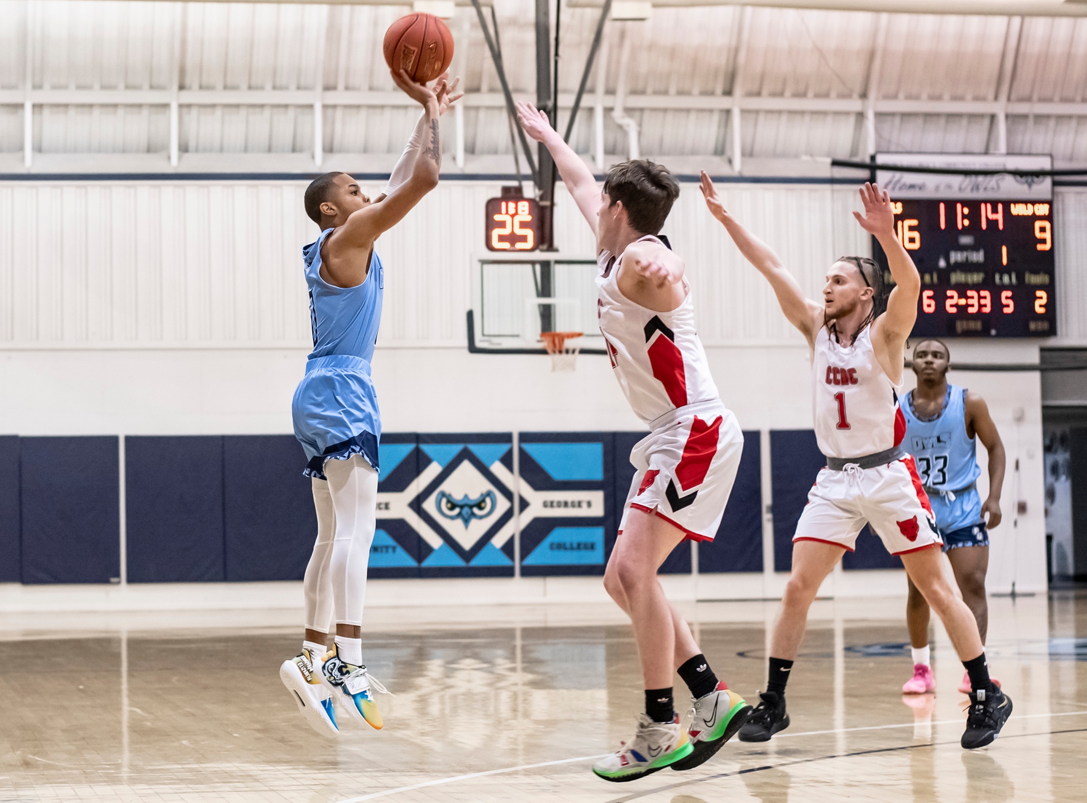 #8 Owls Upset #4 Northampton to Kick Off 2023 Campaign