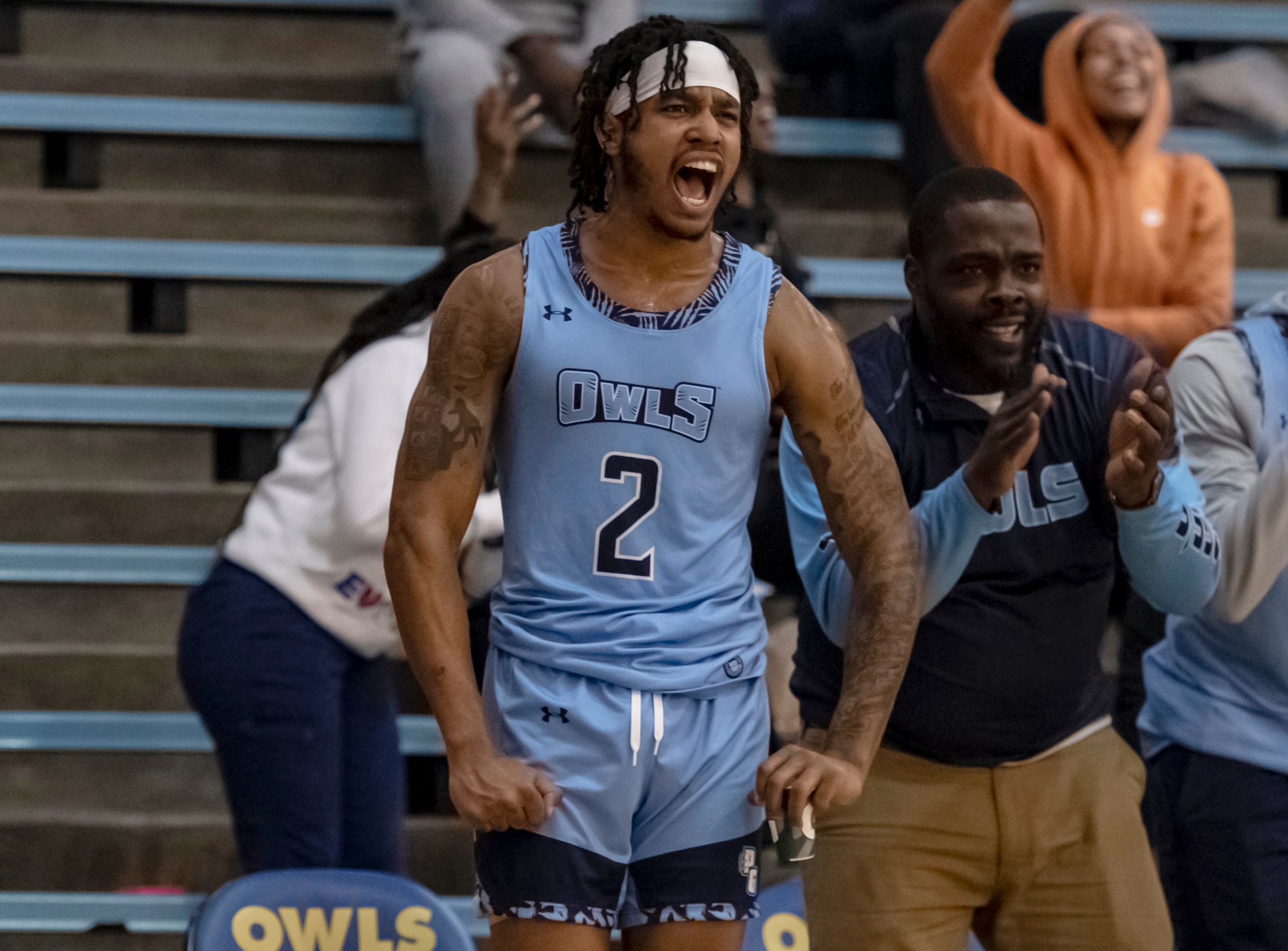 No. 10 Men&rsquo;s Basketball Defeats Delaware Tech, 94-71