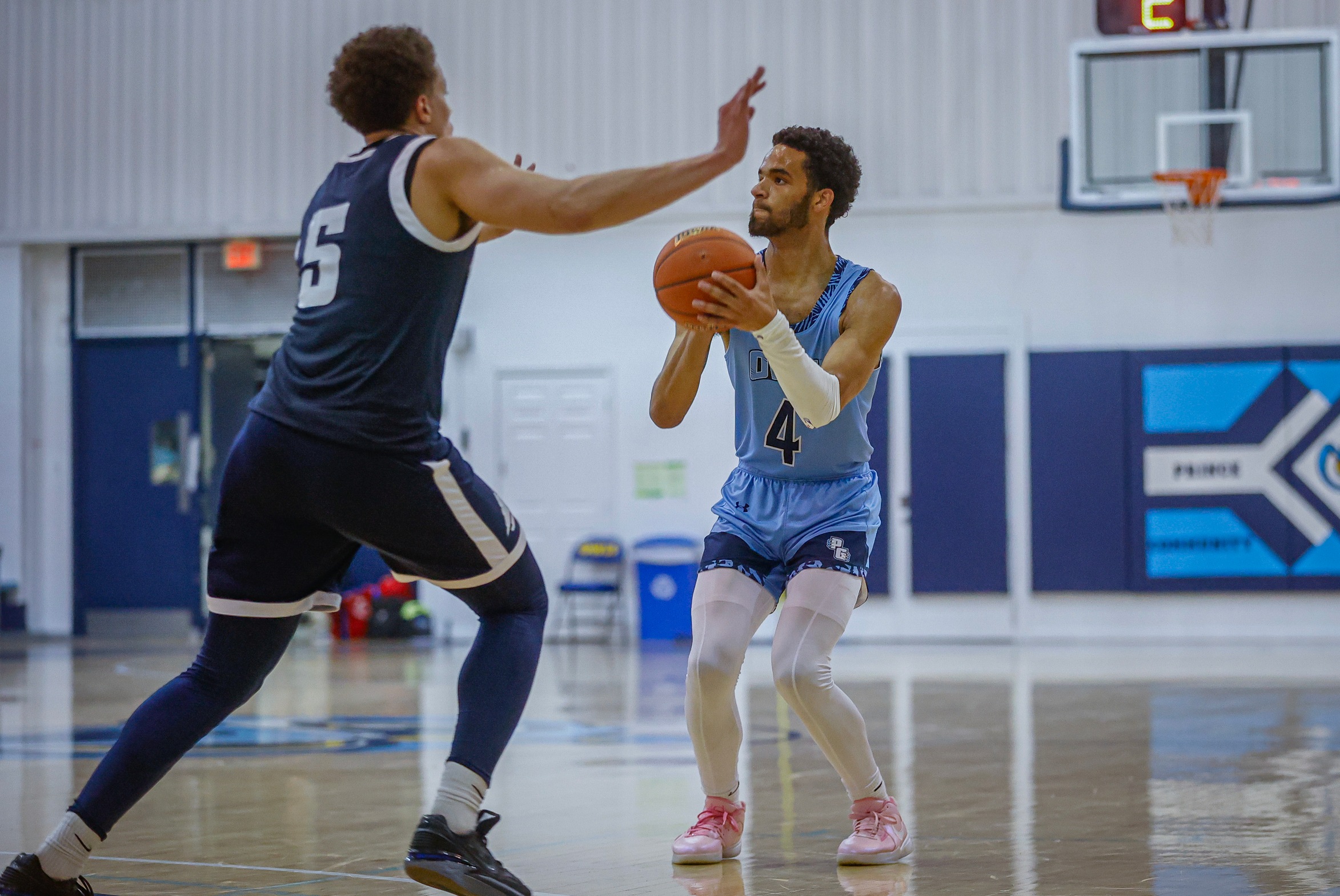Second Half Run Helps Secure The Owls Third Straight Win, 77-72 Over Harford