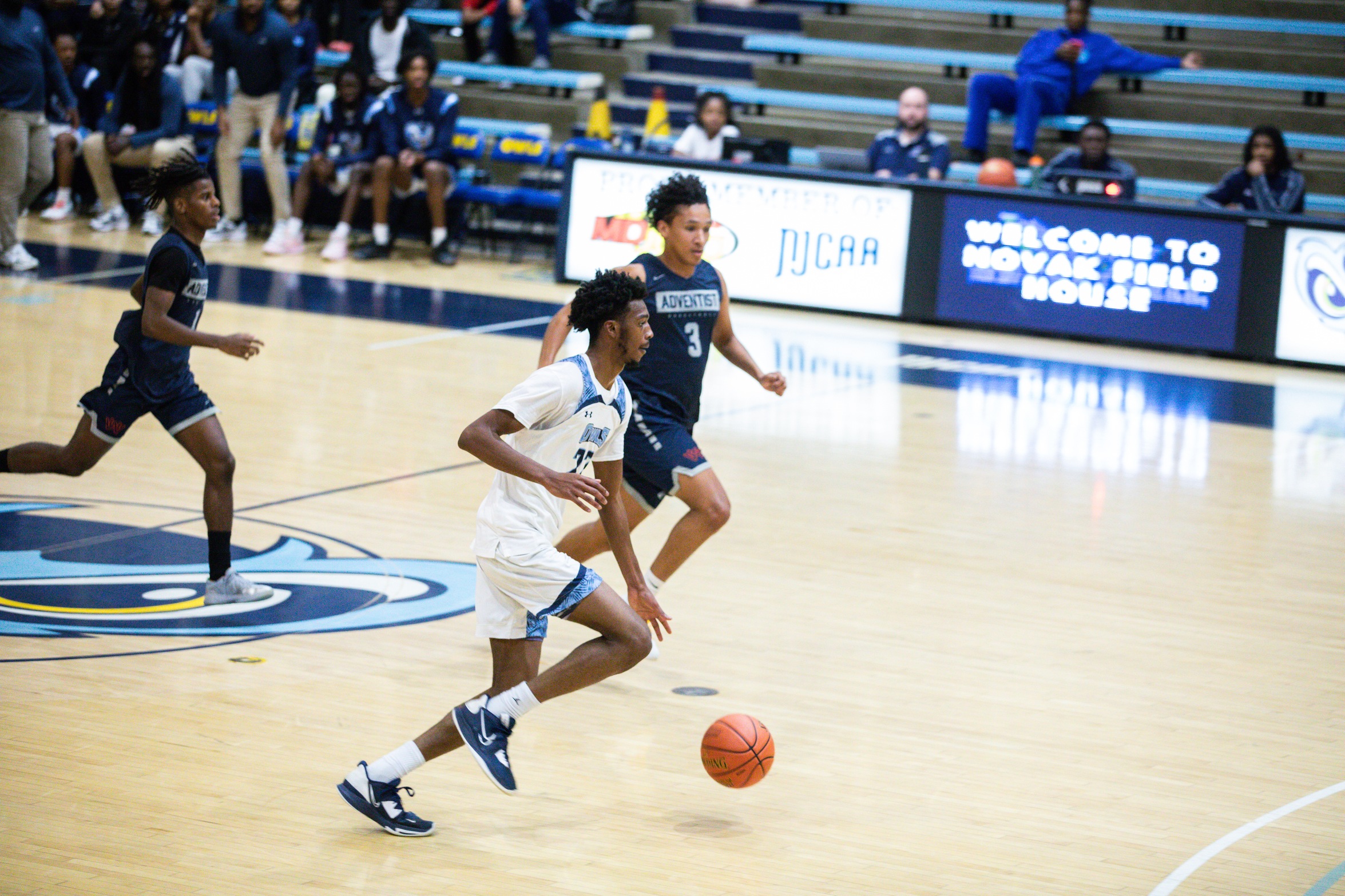 Men&rsquo;s Basketball Splits in Weekend Road Trip