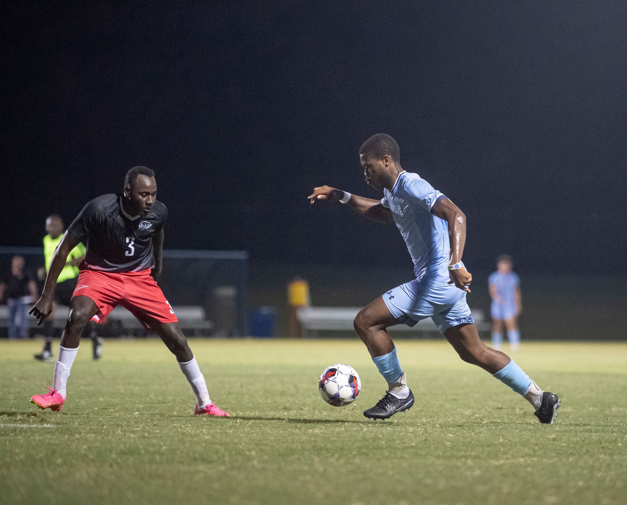 Owls Dominant in 8-1 Victory Over Harrisburg at Home