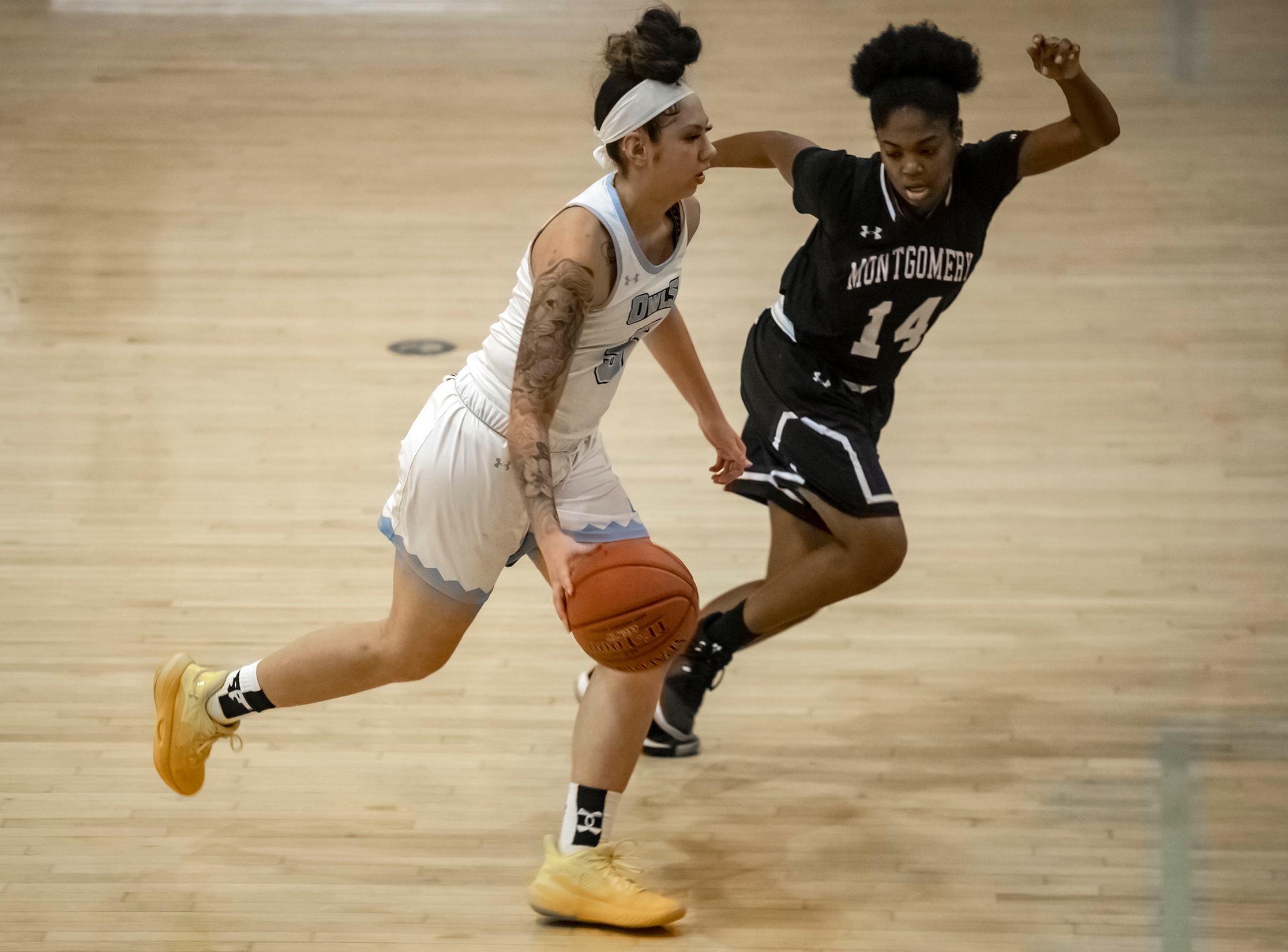 Career Day From Schwarzmann Caps Off Regular Season For #10 Lady Owls