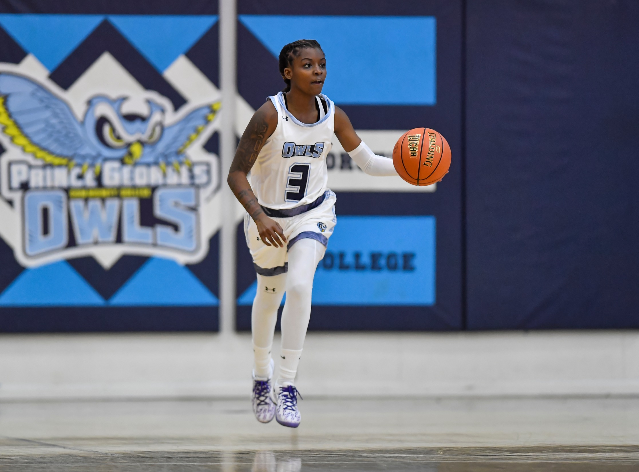 Lady Owls Secure 7th Straight Victory