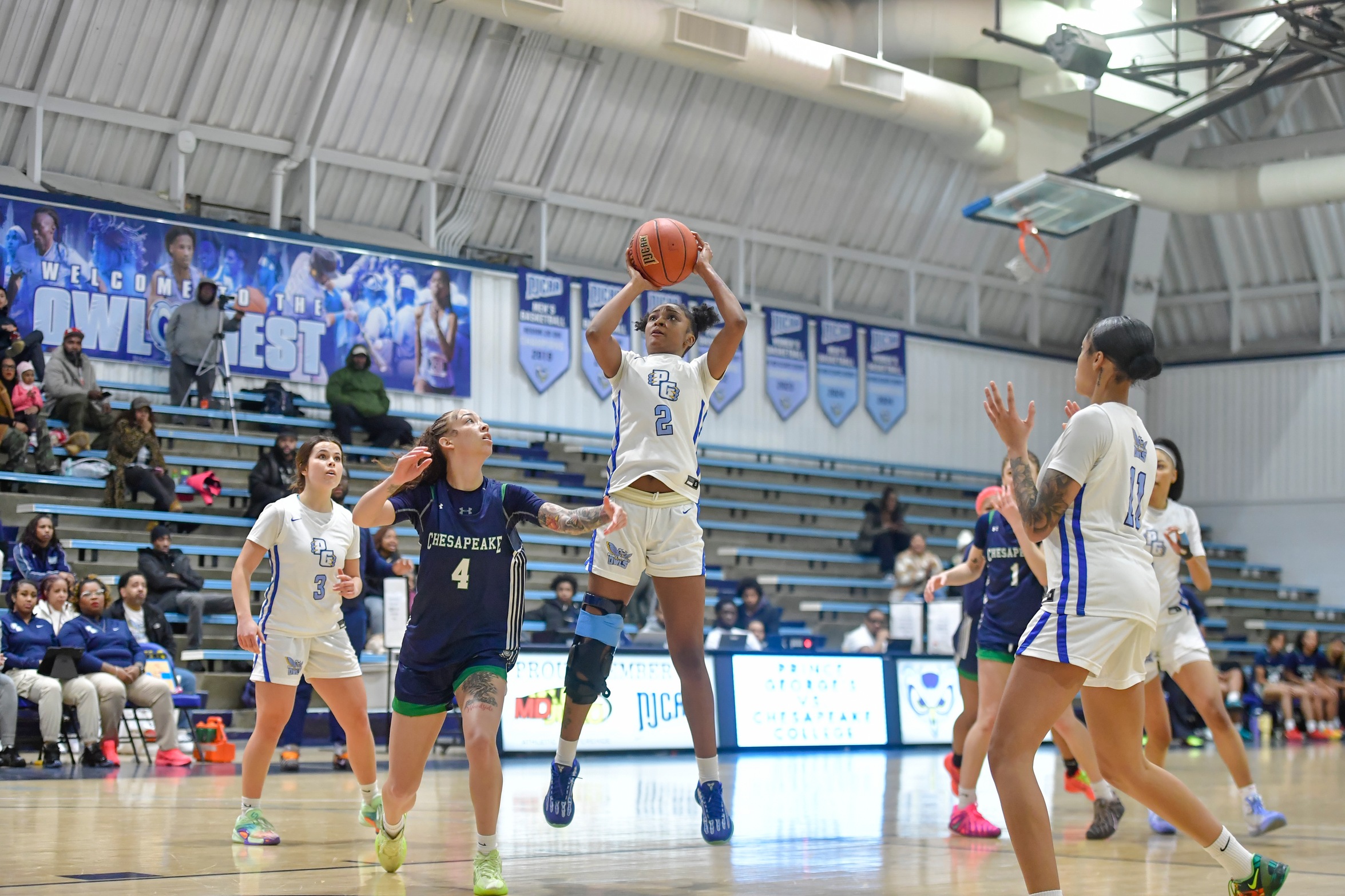 Owls Erase 12-Point Deficit, Earn Crucial Region Road Win